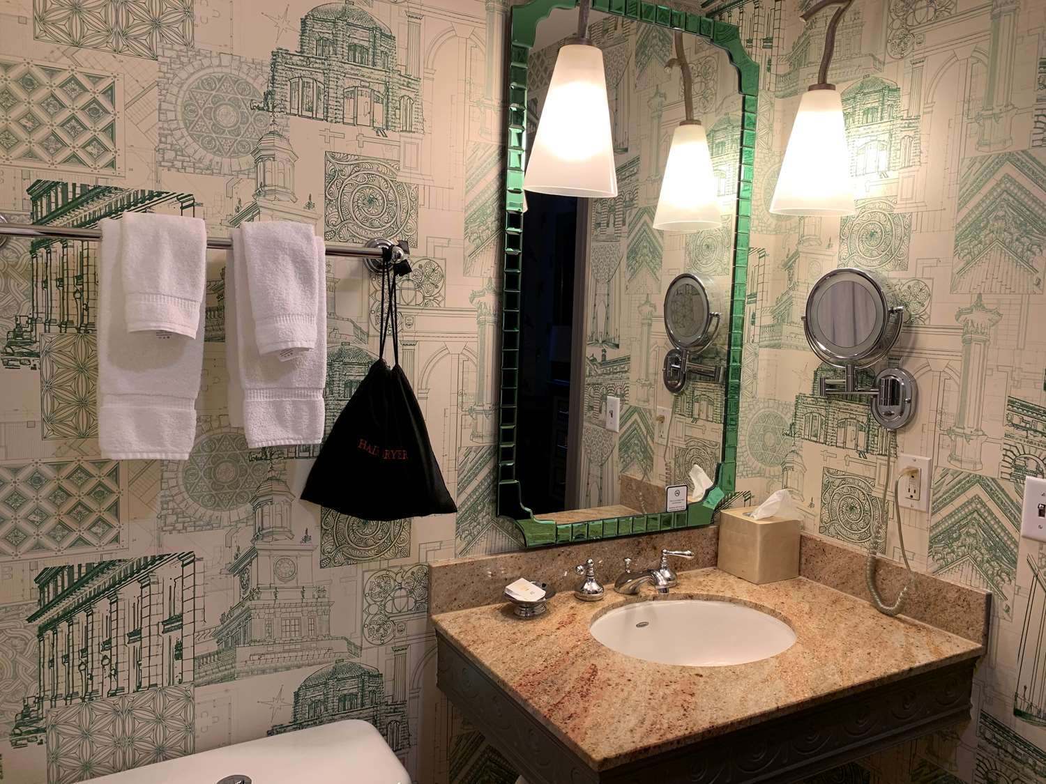 غرفة ديلوكس بسريرين مزدوجين لذوي الإعاقة، Royal Sonesta Portland Downtown 3/5