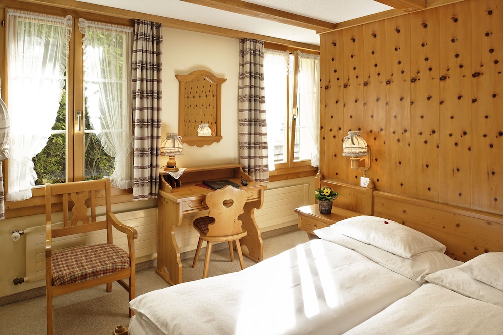 Hotel Alpenrose Wengen 14/44