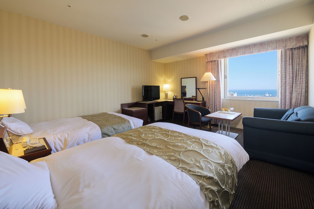 STANDARD, TWIN BEDS, OCEAN VIEW