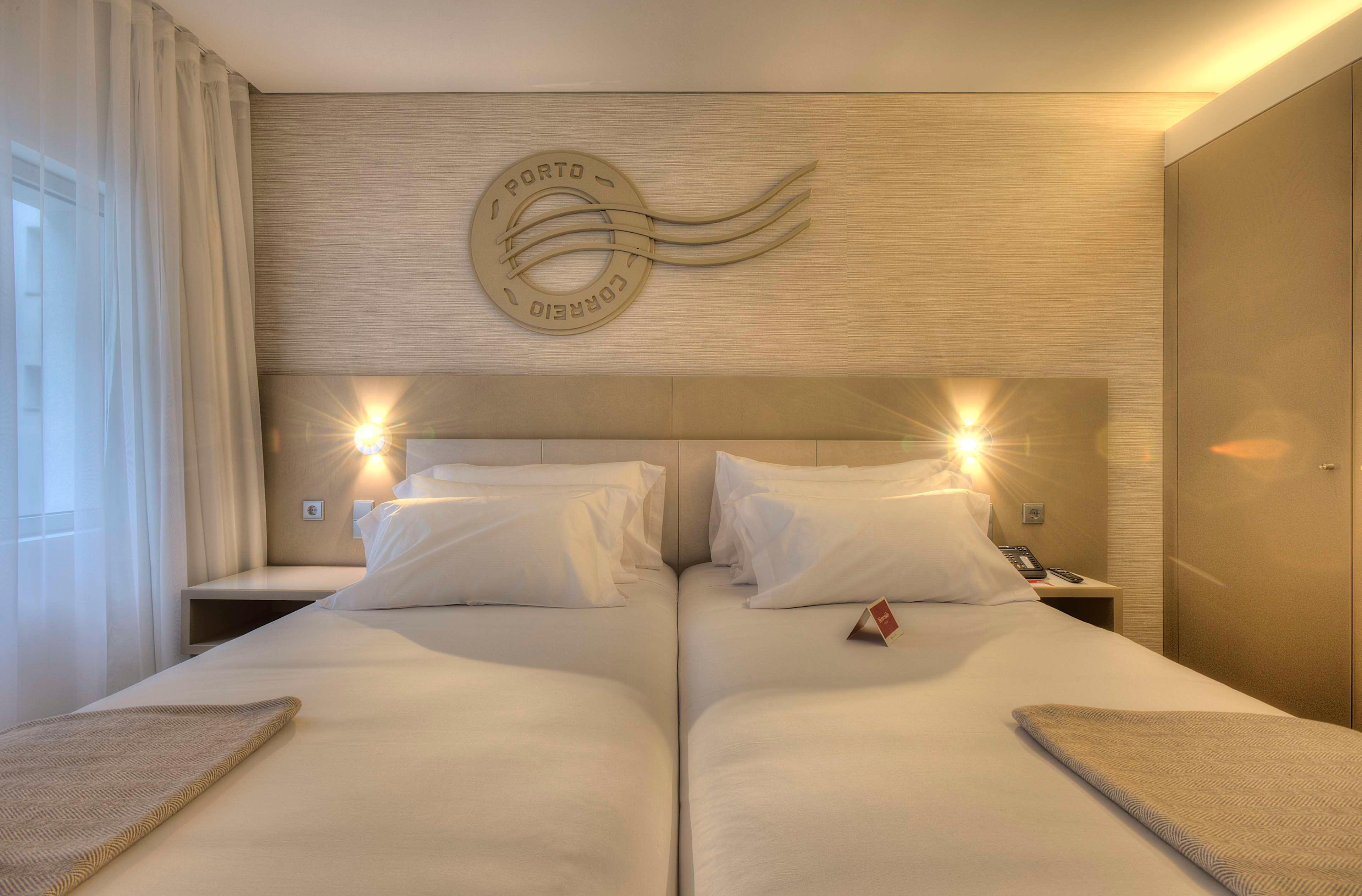 Deluxe, Double Bed