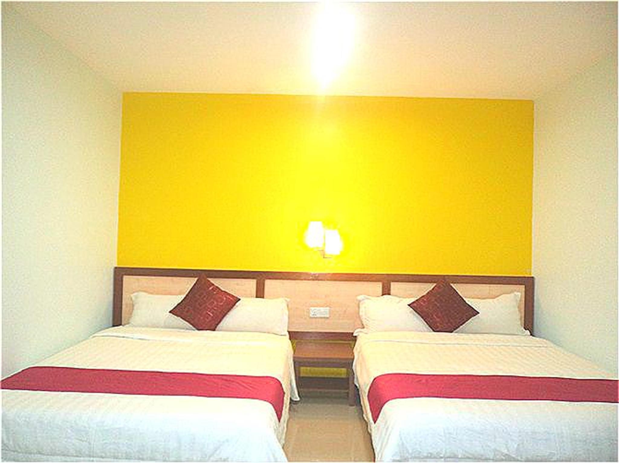 Room, Triple, 1 Queen and 1 Single Bed, No Window