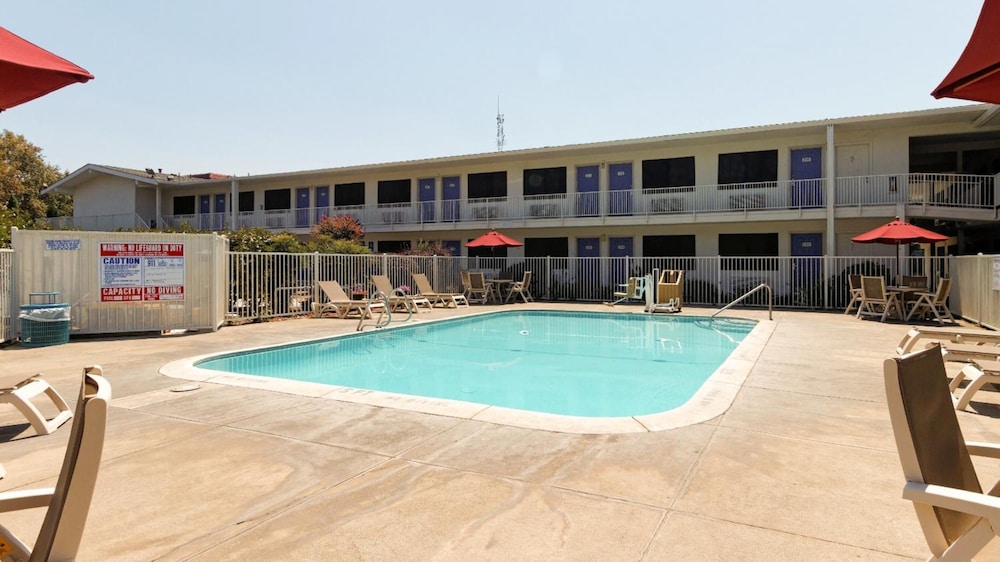 Motel6 Chico, CA 7/39
