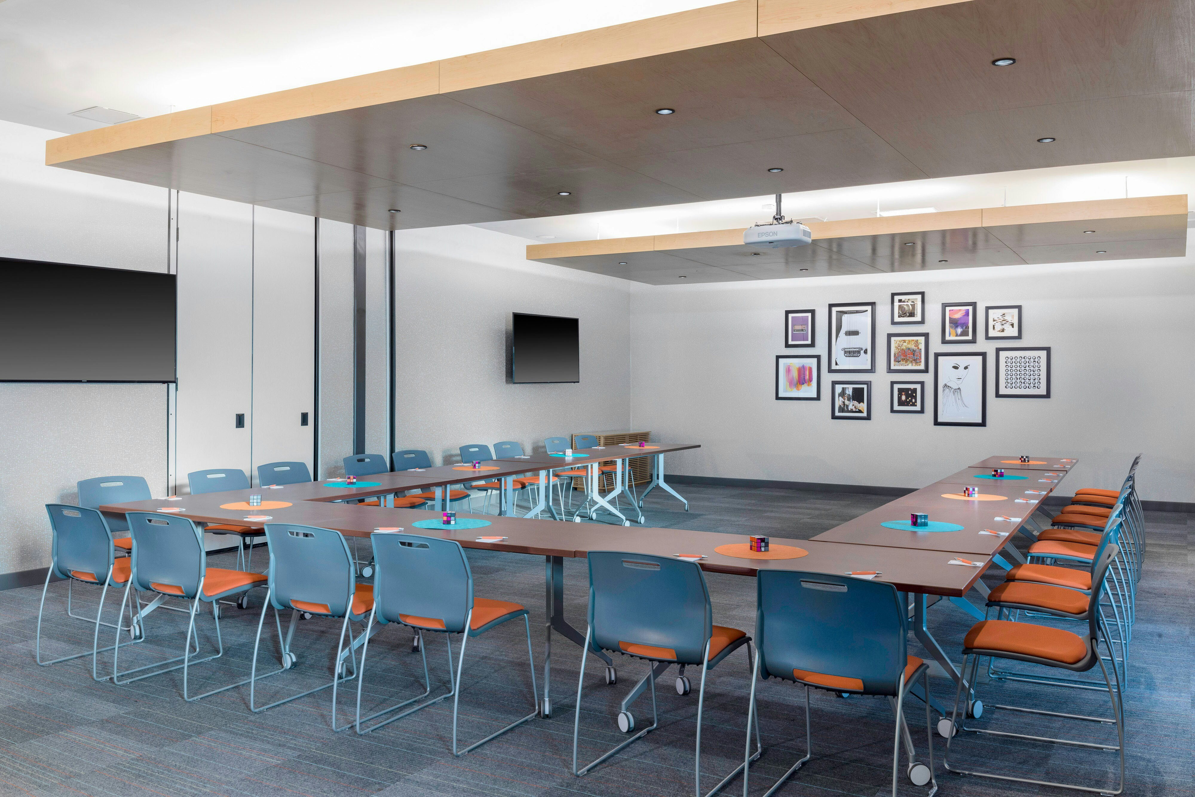 Aloft Gainesville University Area 32/37