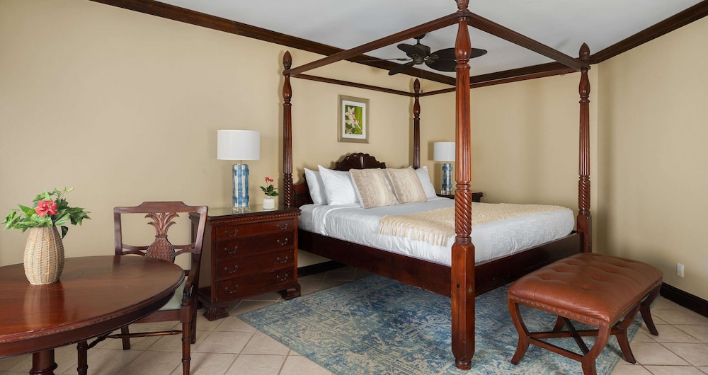 Caribbean, Walkout, Premium, King Bed, Garden View