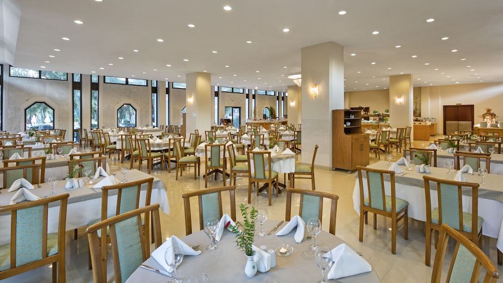 Ozkaymak Marina Hotel 84/98