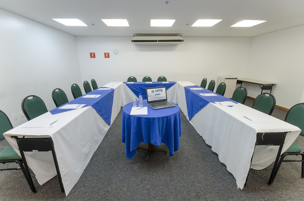 Hotel Express Vieiralves 41/50