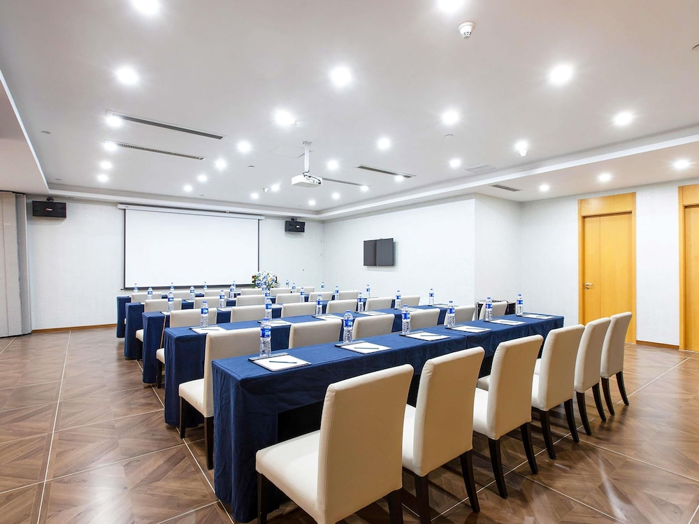 Novotel Nanjing Central Suning 36/49