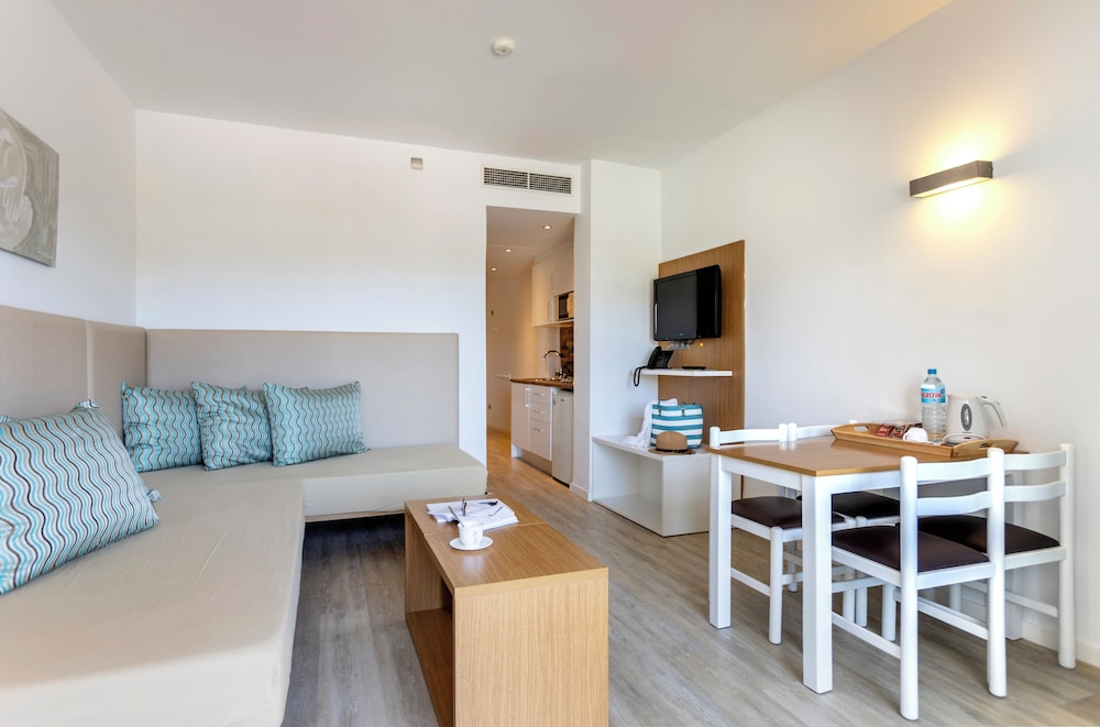 Aparthotel Houm Plaza Son Rigo 51/70