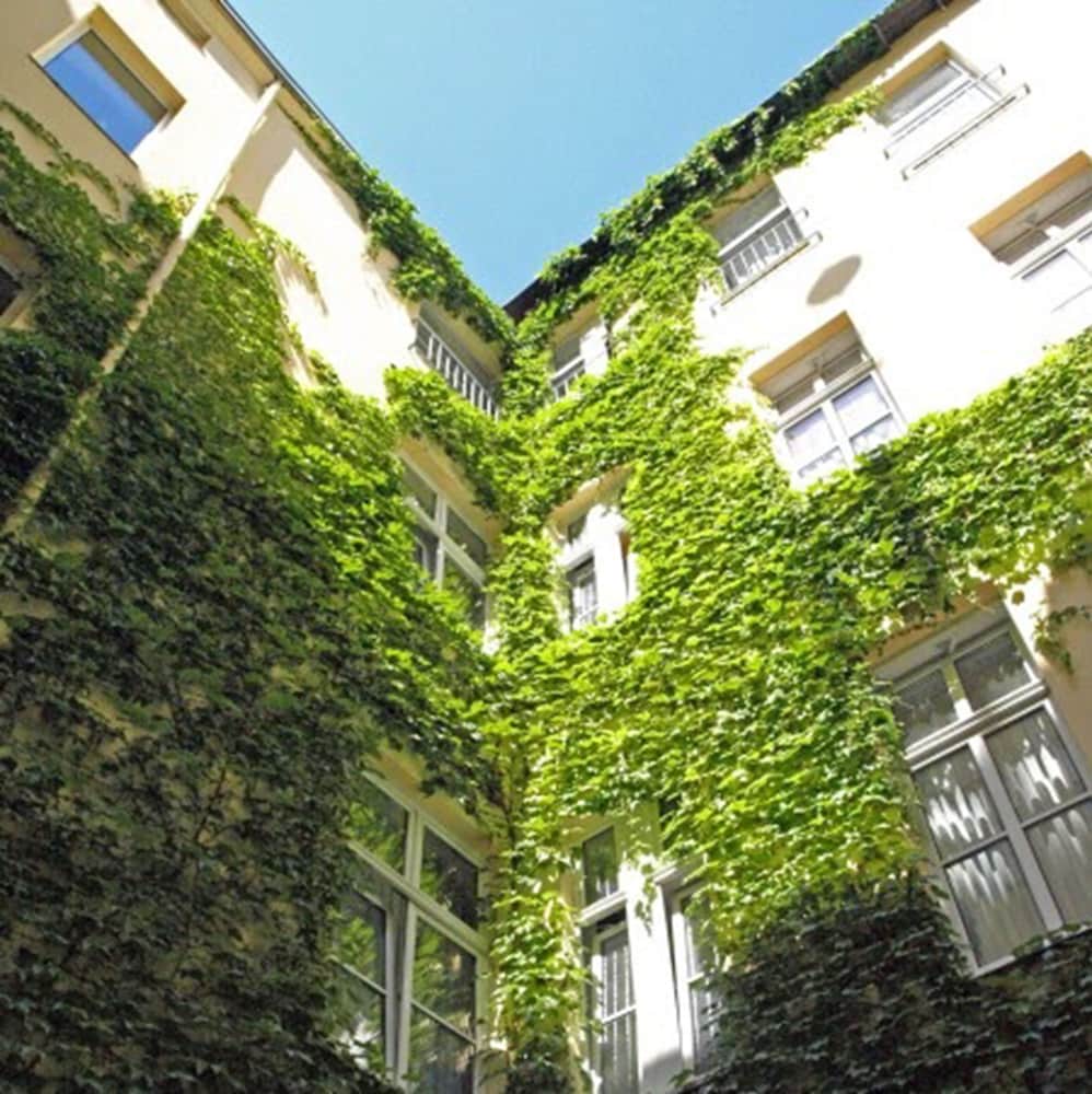 ART-HOTEL CHARLOTTENBURGER HOF 43/50