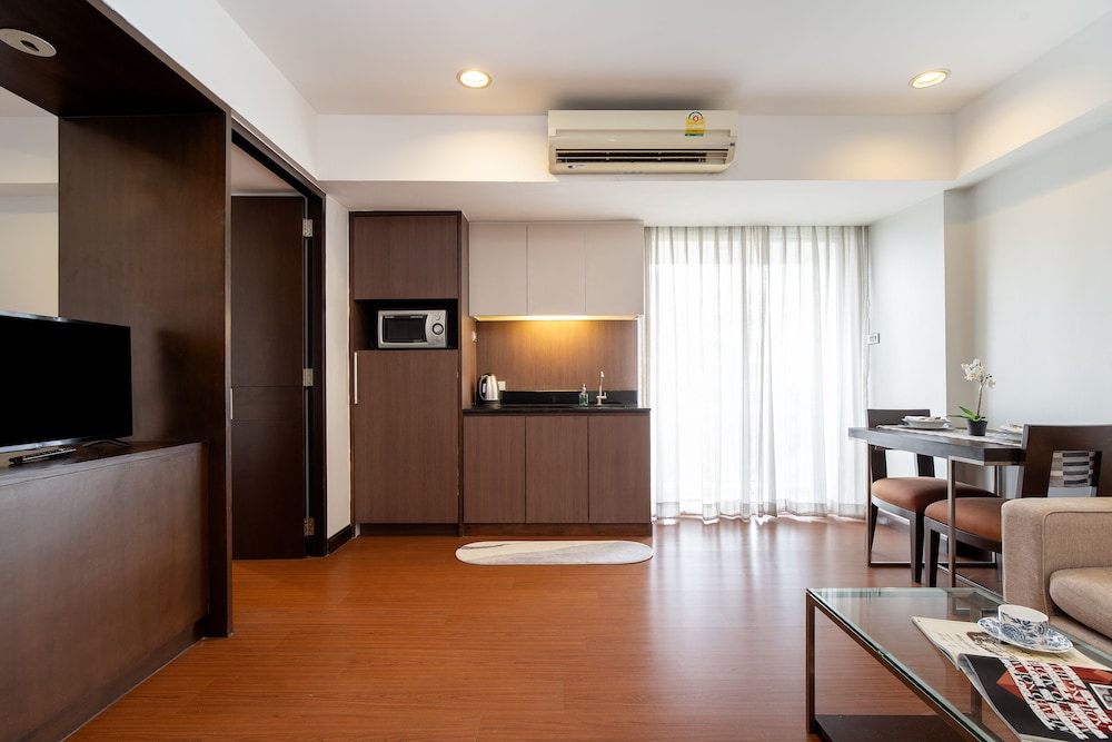 Lily Hotel Bangkok 35/50
