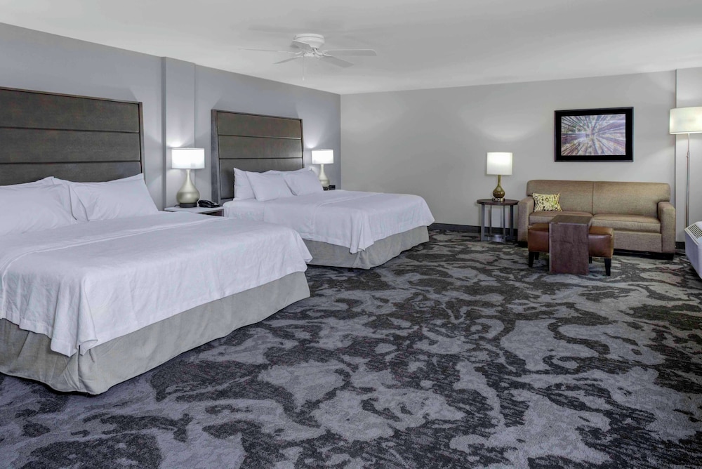 Homewood Suites By Hilton Lansing Eastwood 8/40