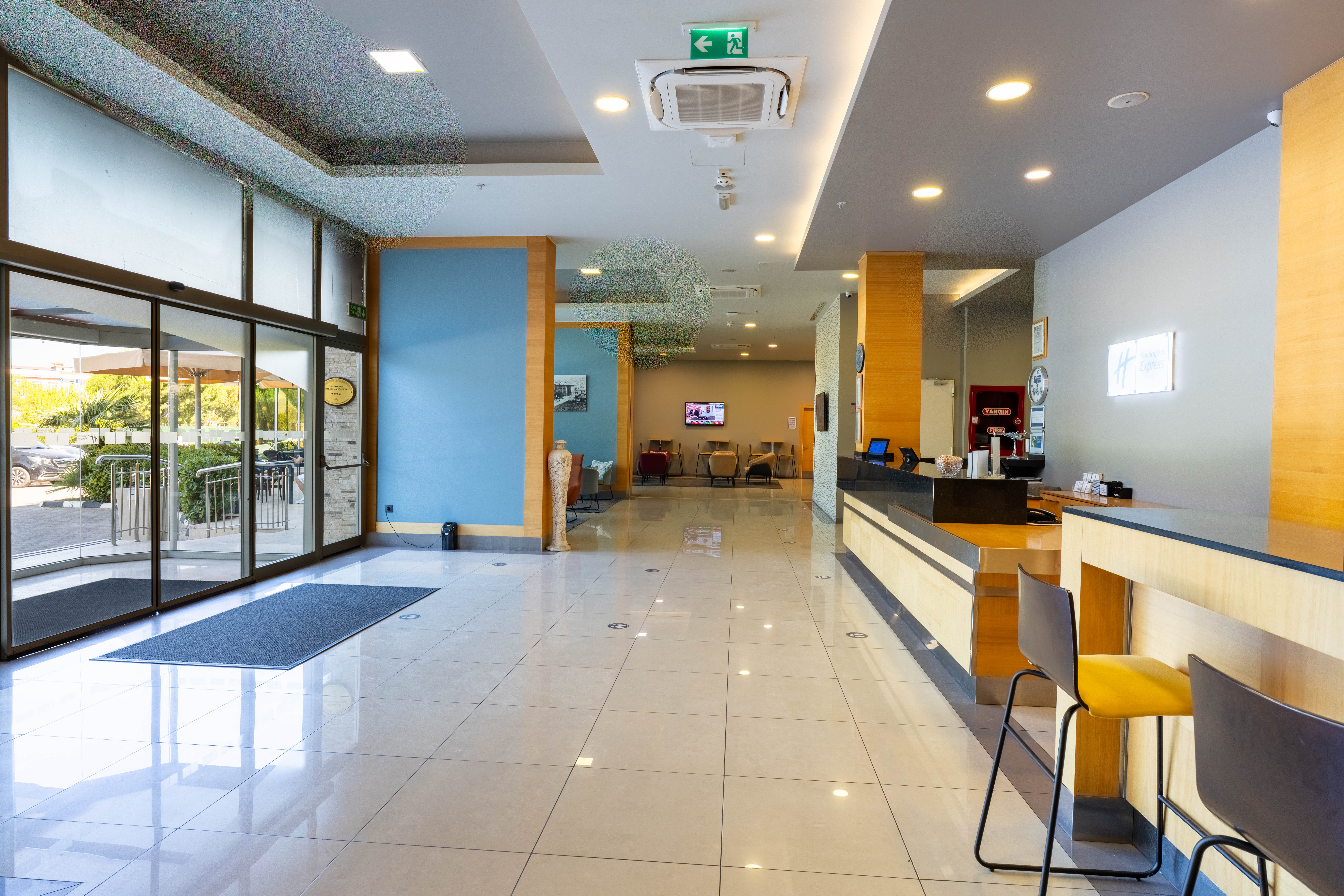Holiday Inn Express Manisa - West 12/50