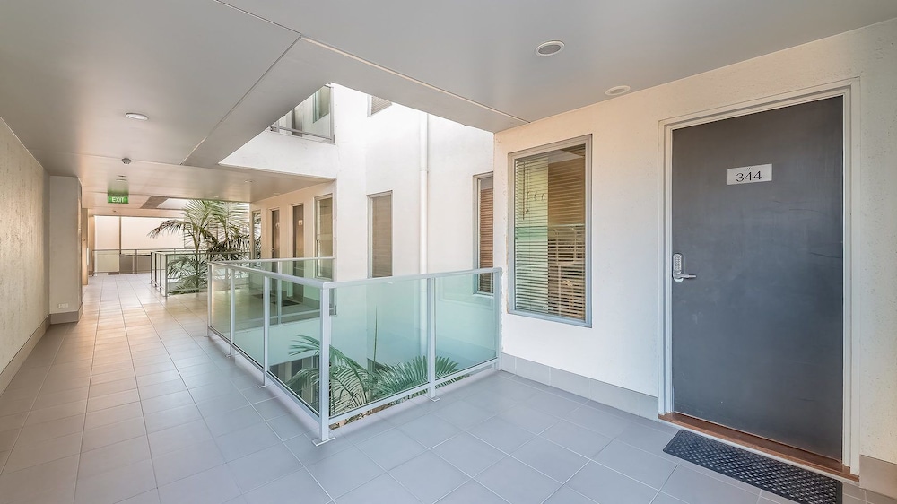 The Waves Serviced Apartments 30/52