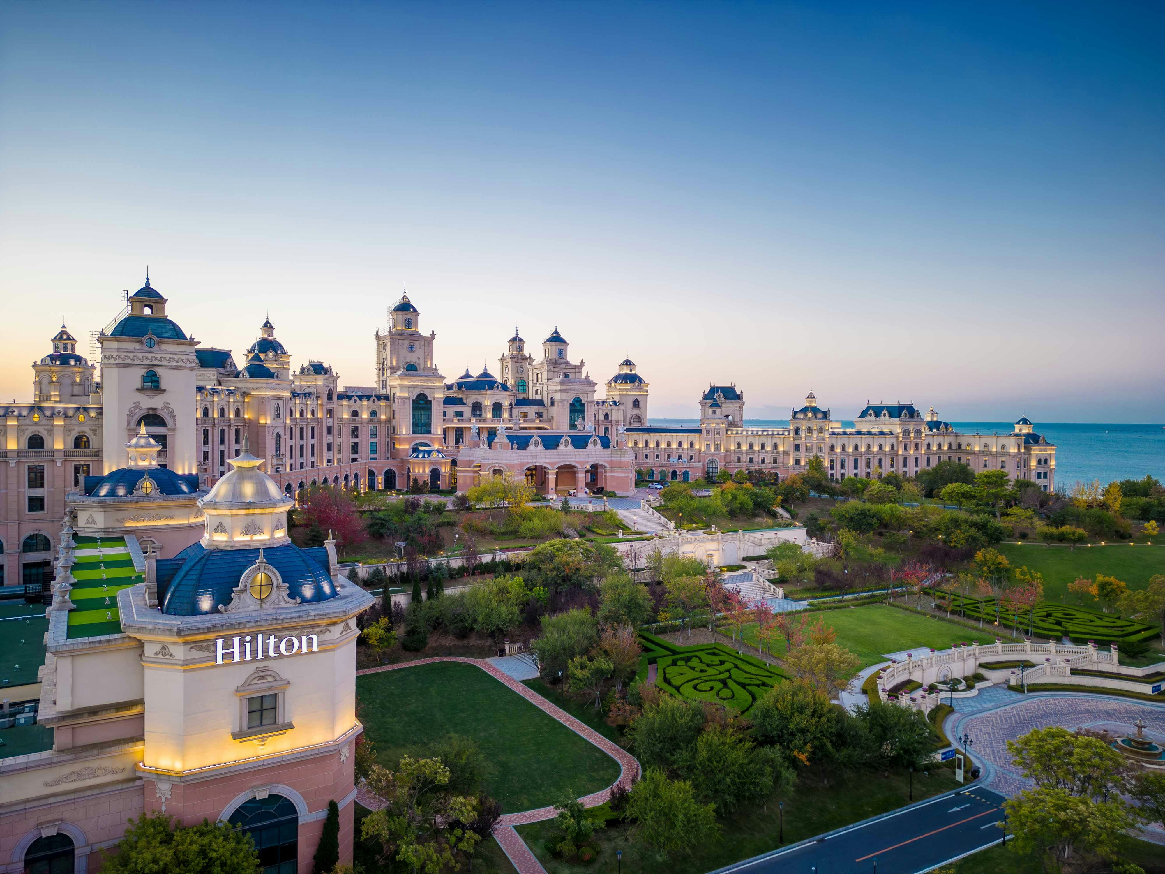 Hilton Dalian Golden Pebble Beach Resort 41/44