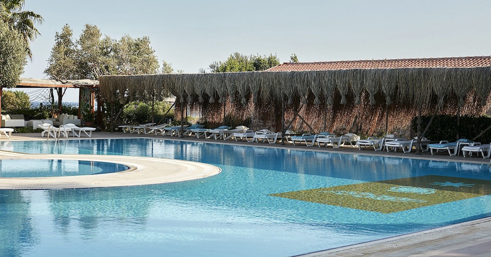 Flow Datca Surf And Beach Hotel 5/30