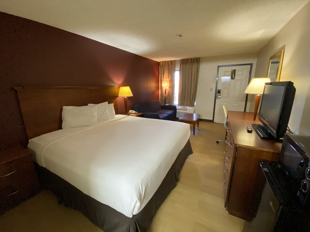 Days Inn & Suites by Wyndham Bossier City 14/50