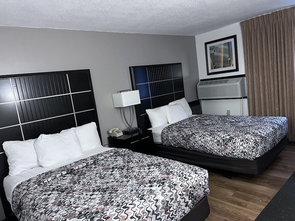 Standard, 2 Double Beds