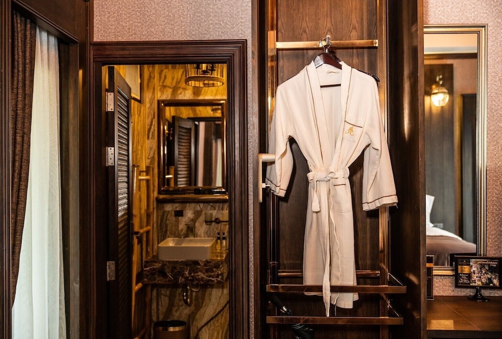 Khum Damnoen Resort 20/50