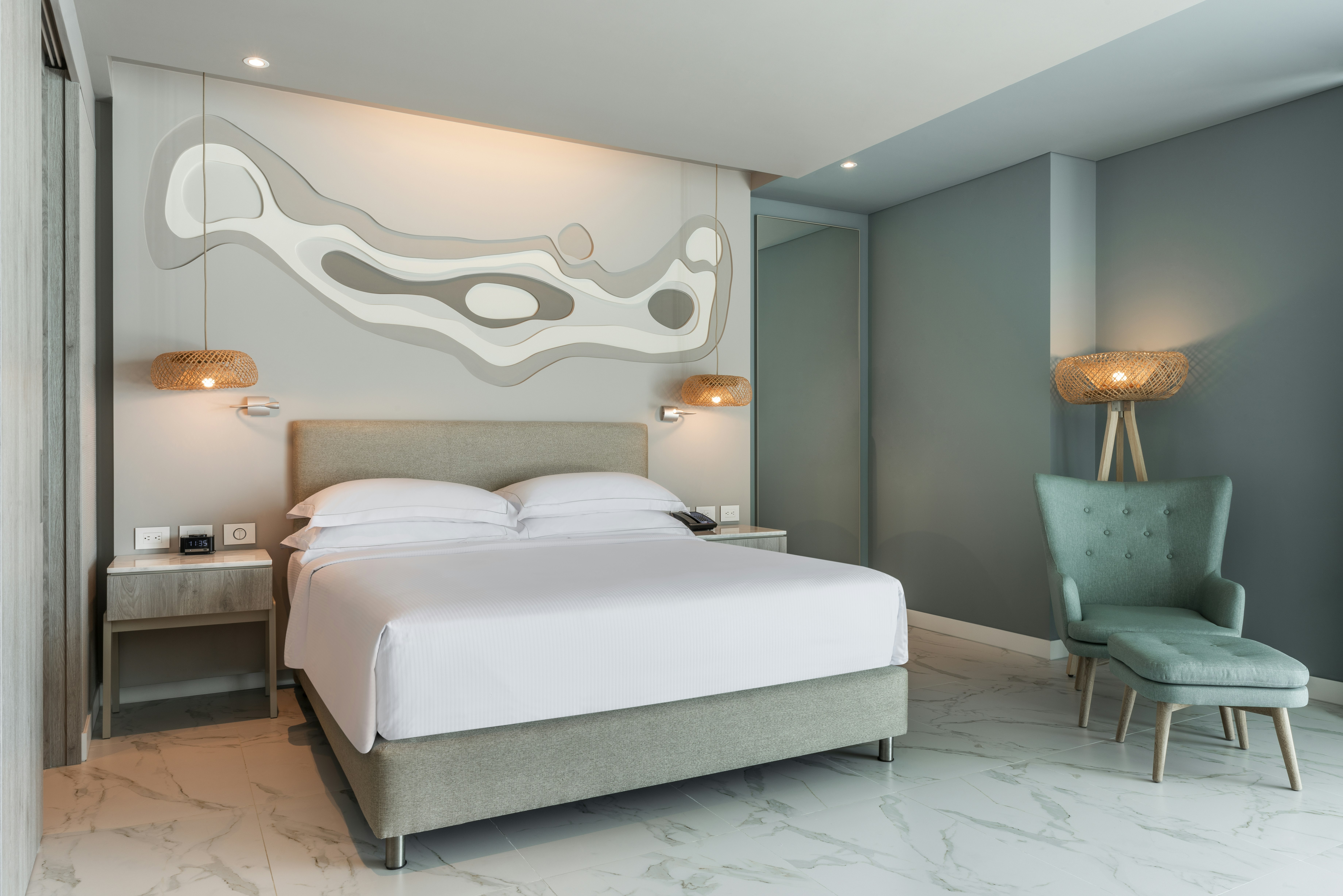 ROOM, KING BED, ACCESSIBLE