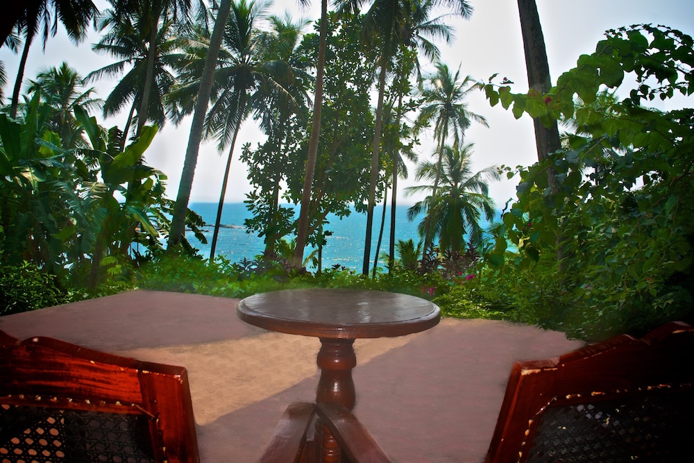 Eva Lanka Hotel 51/58