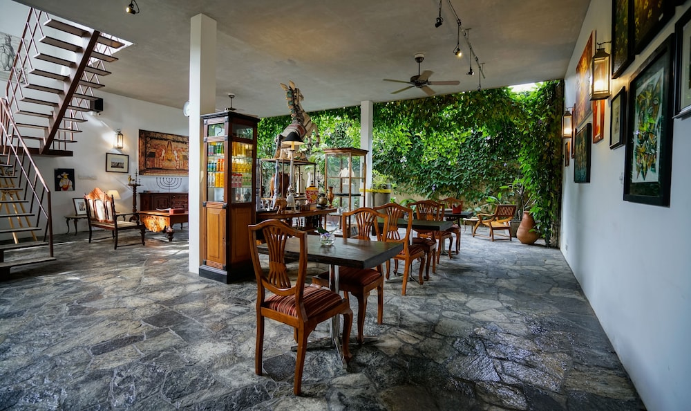 Atelier Kandy 38/50