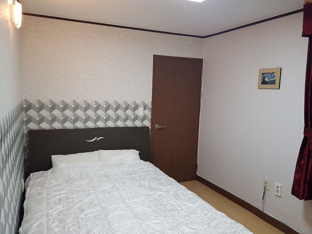 A Ji Hostel 14/35