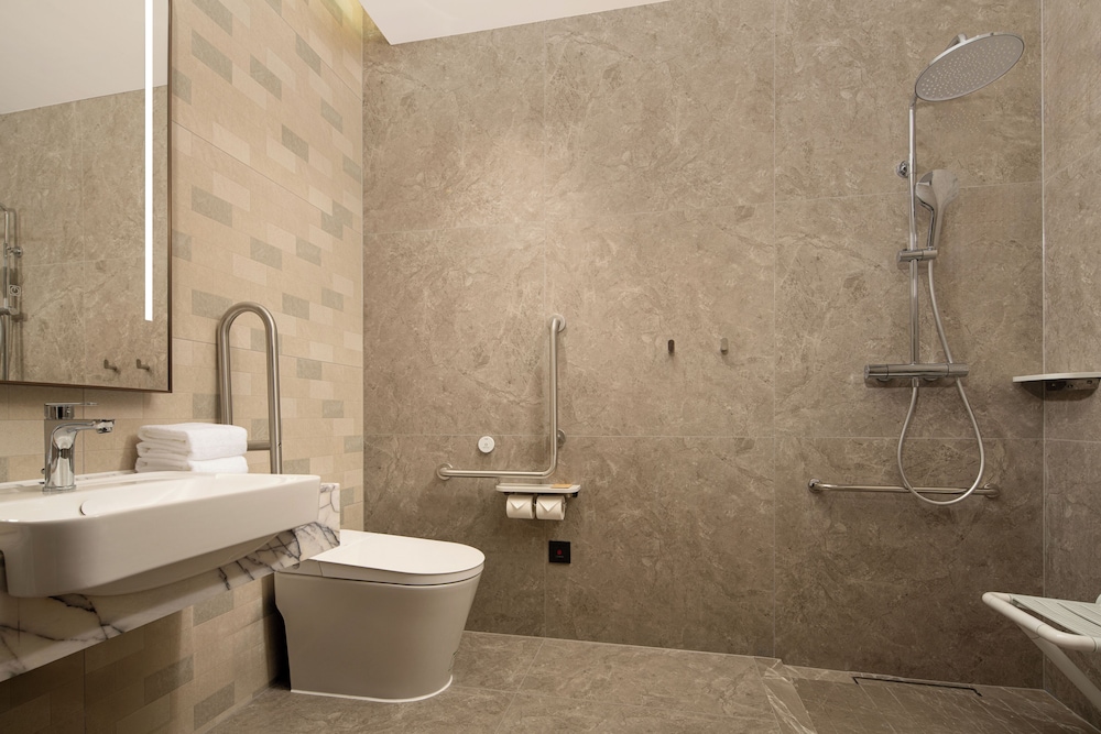 Hilton Garden Inn Shanwei Luhe 43/50