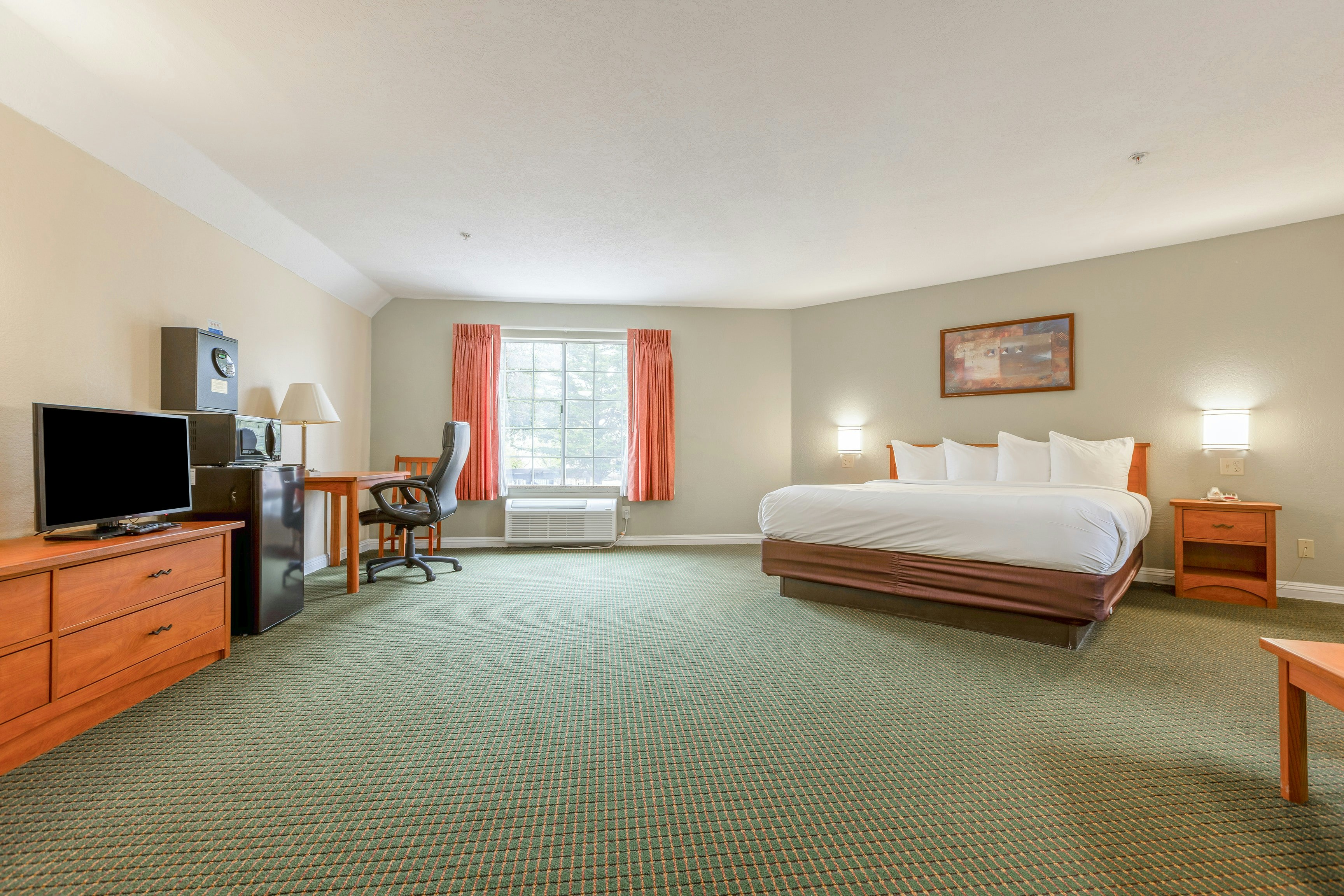 Hotel Avenida, San Clemente Beach 13/33