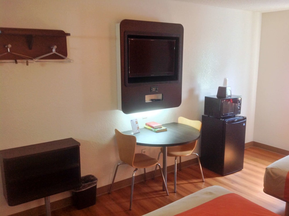 Motel6 Salisbury, MD 45/63