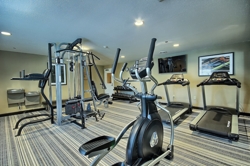 CANDLEWOOD SUITES COLUMBUS - GROVE CITY 16/40