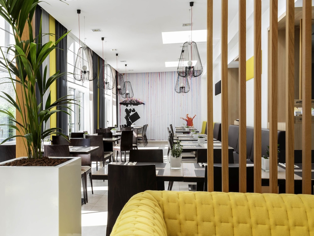 Novotel Brussels Centre Midi Station 46/64