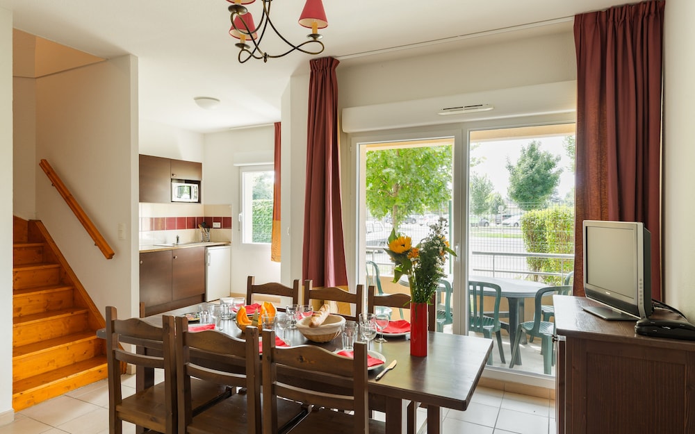 RESIDENCE LAGRANGE VACANCES LE CLOS DES VIGNES 19/40