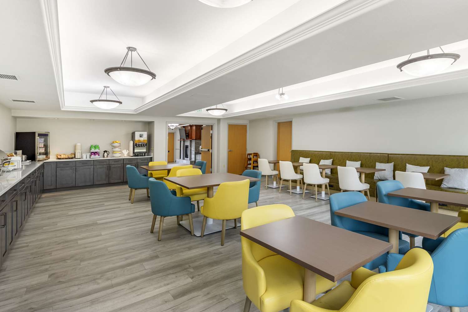 Comfort Inn & Suites Glenwood Springs On The River 22/27