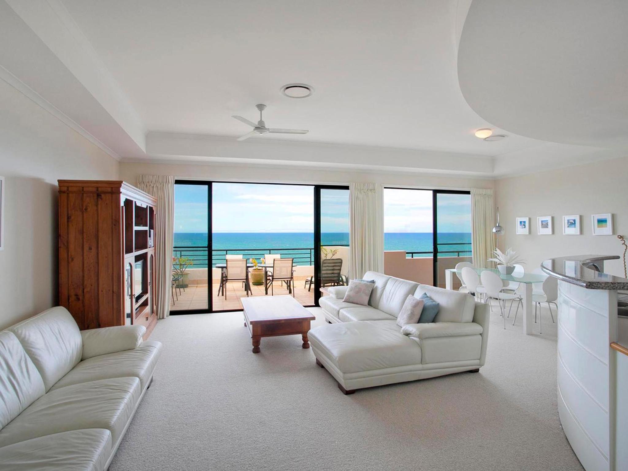 3 Bedrooms, Executive, Villa