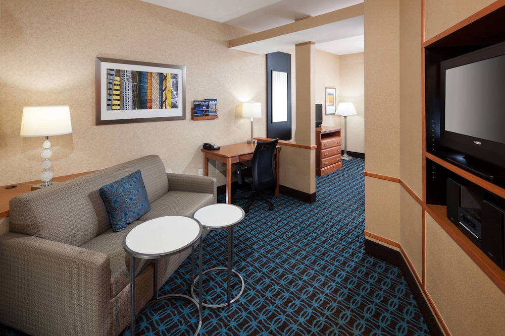 Fairfield Inn Suites Jacksonville Butler Boulevard 30/50