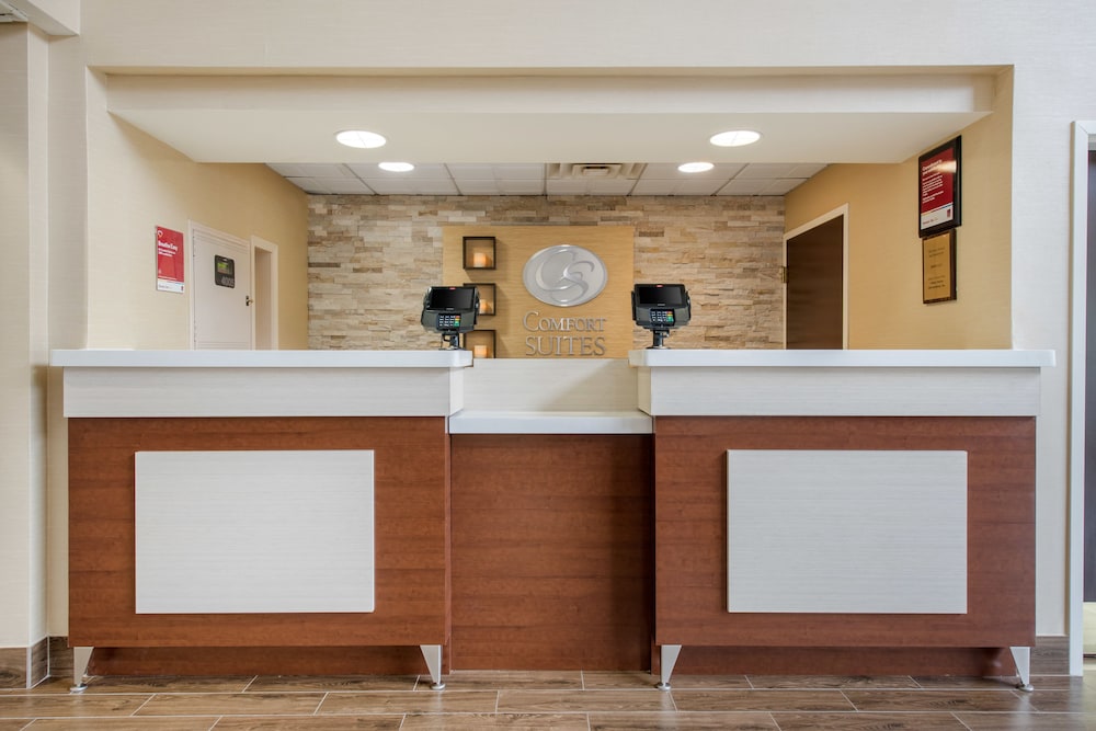 Comfort Suites Lafayette University Area 5/56