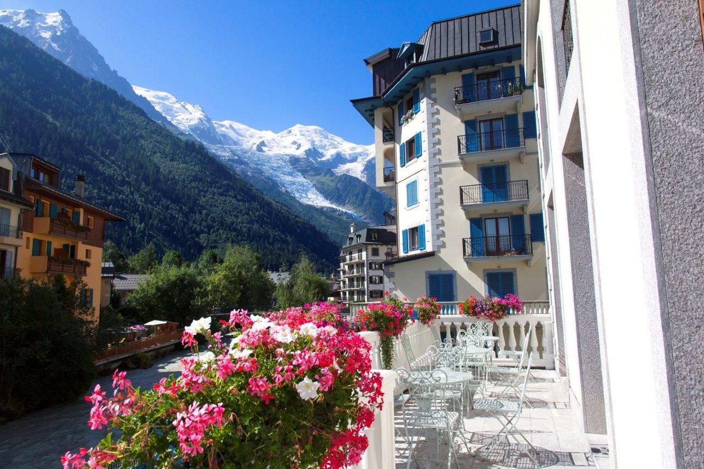 GRAND HOTEL DES ALPES 13/14