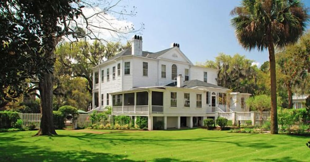 Rhett House Inn 7/50