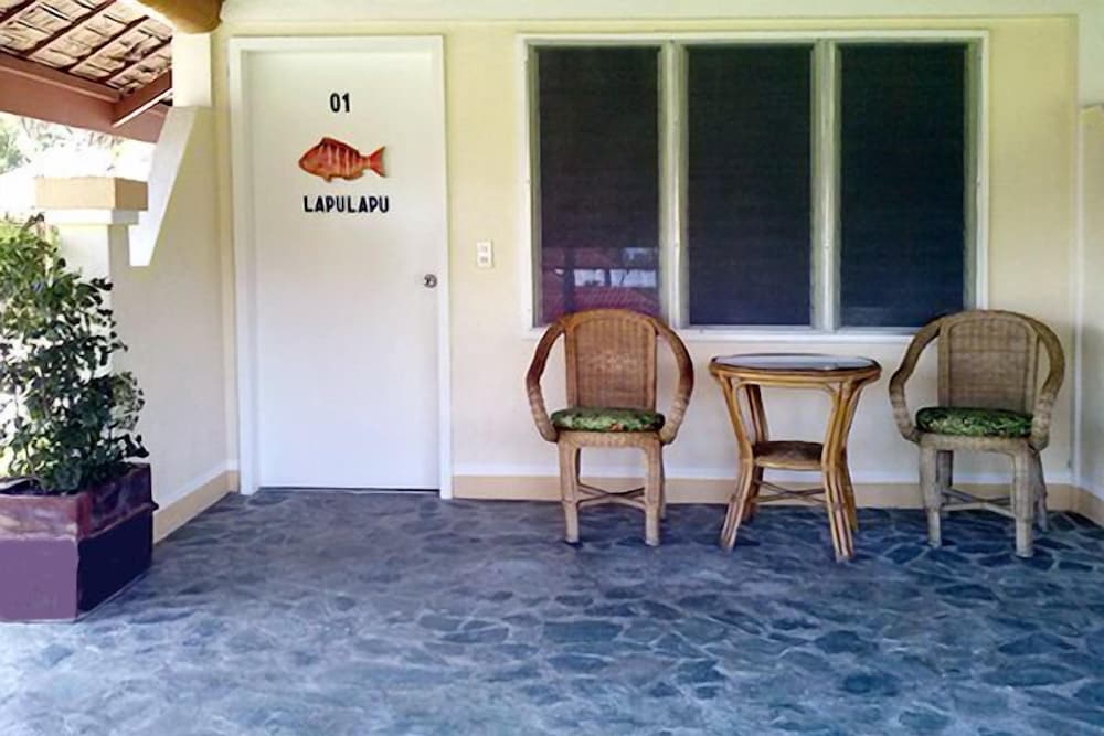 Whispering Palms Island Resort 22/40