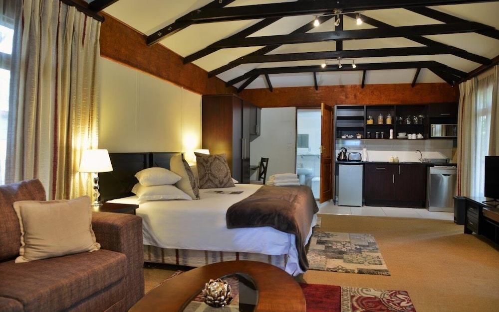 Sand River Guest House 18/50