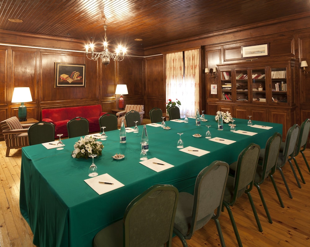Parador De Cervera De Pisuerga 59/69