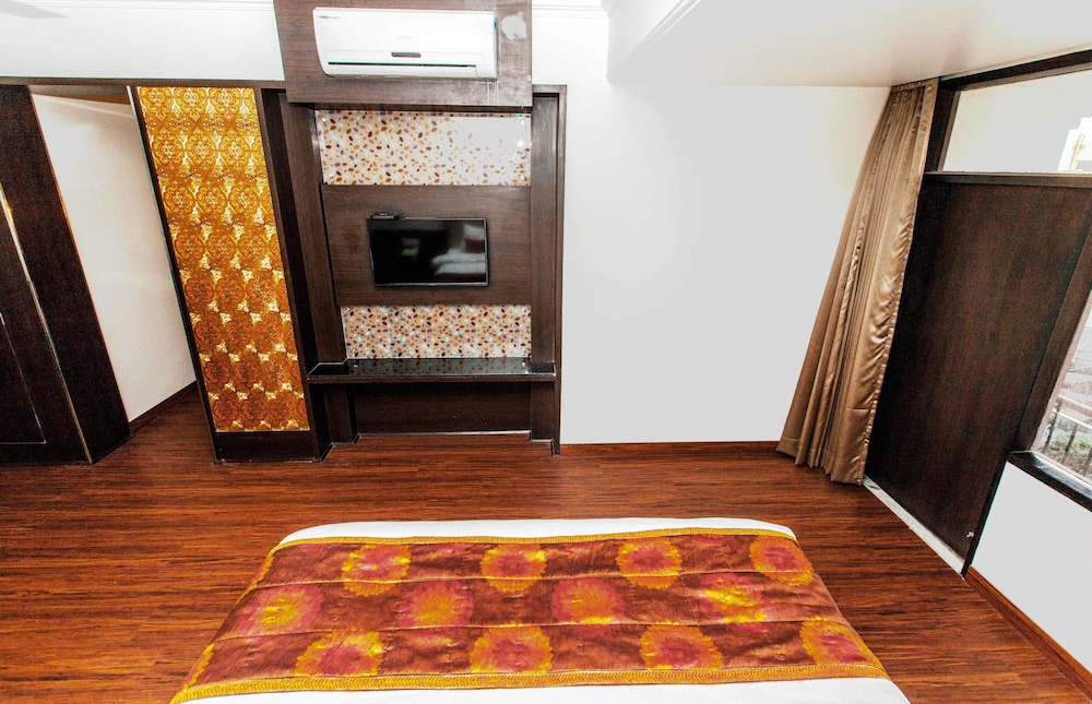Hotel Subash International 9/50