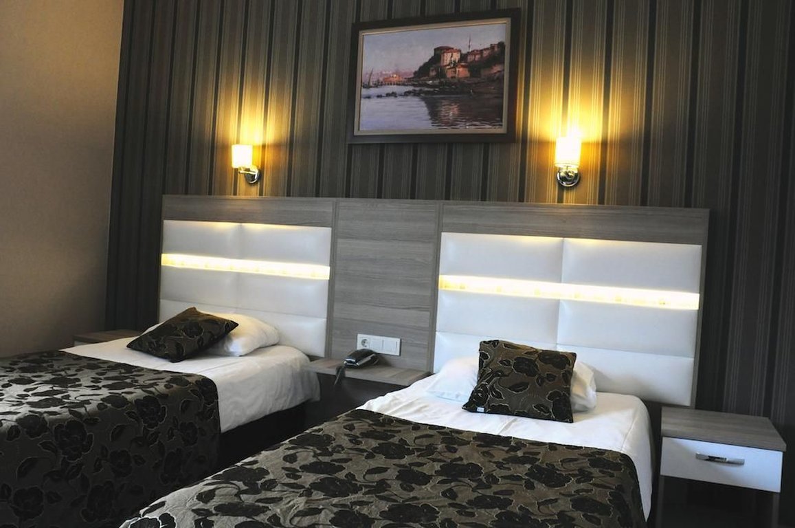 Nil Hotel 14/61
