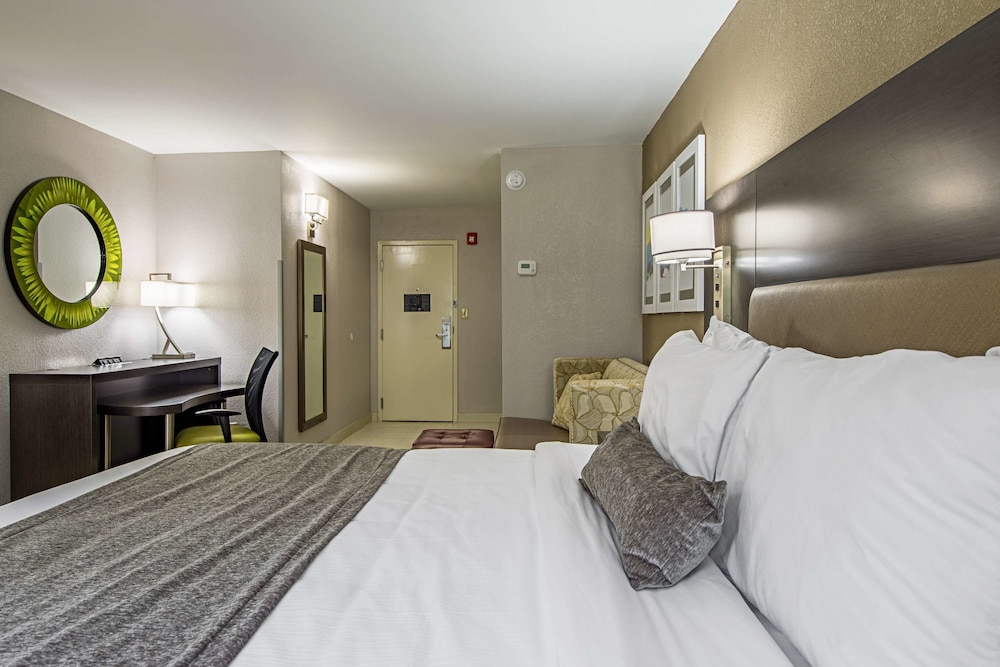 Best Western Plus Clemson Hotel & Conference Center 12/46