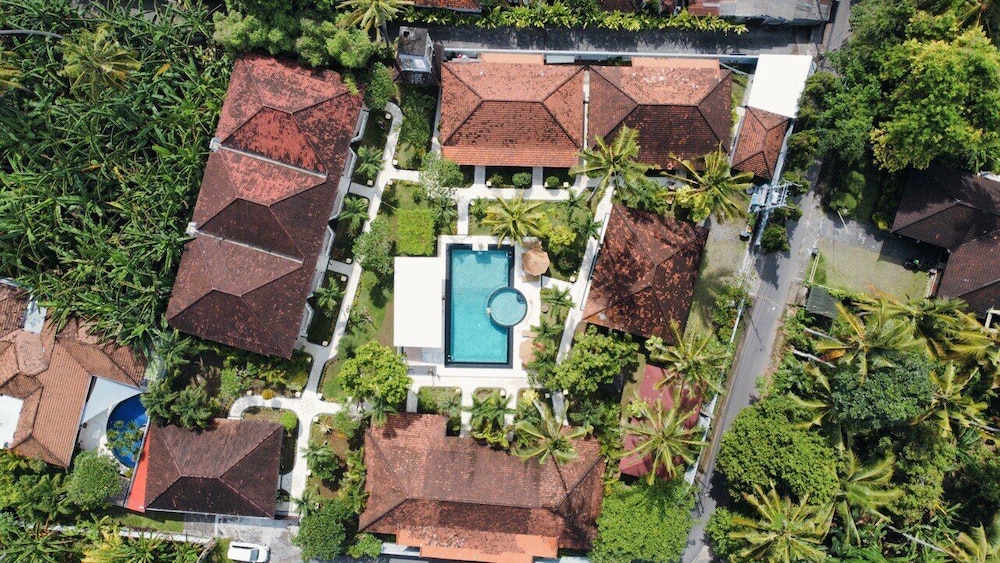 Rossa Garden Hotel (ex. Villarossa) 62/68