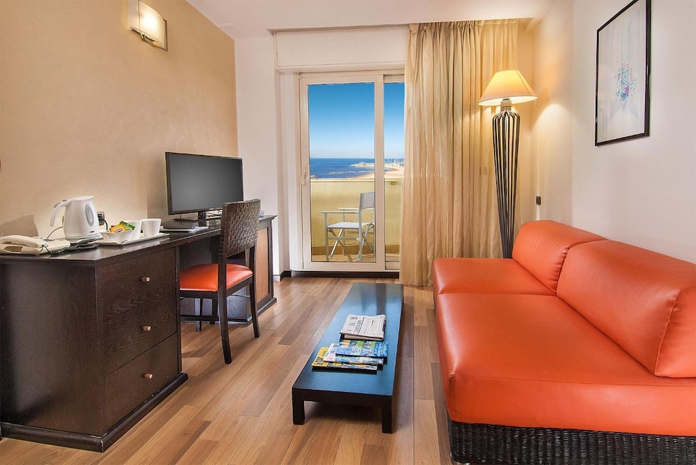 Park Hotel 30/64