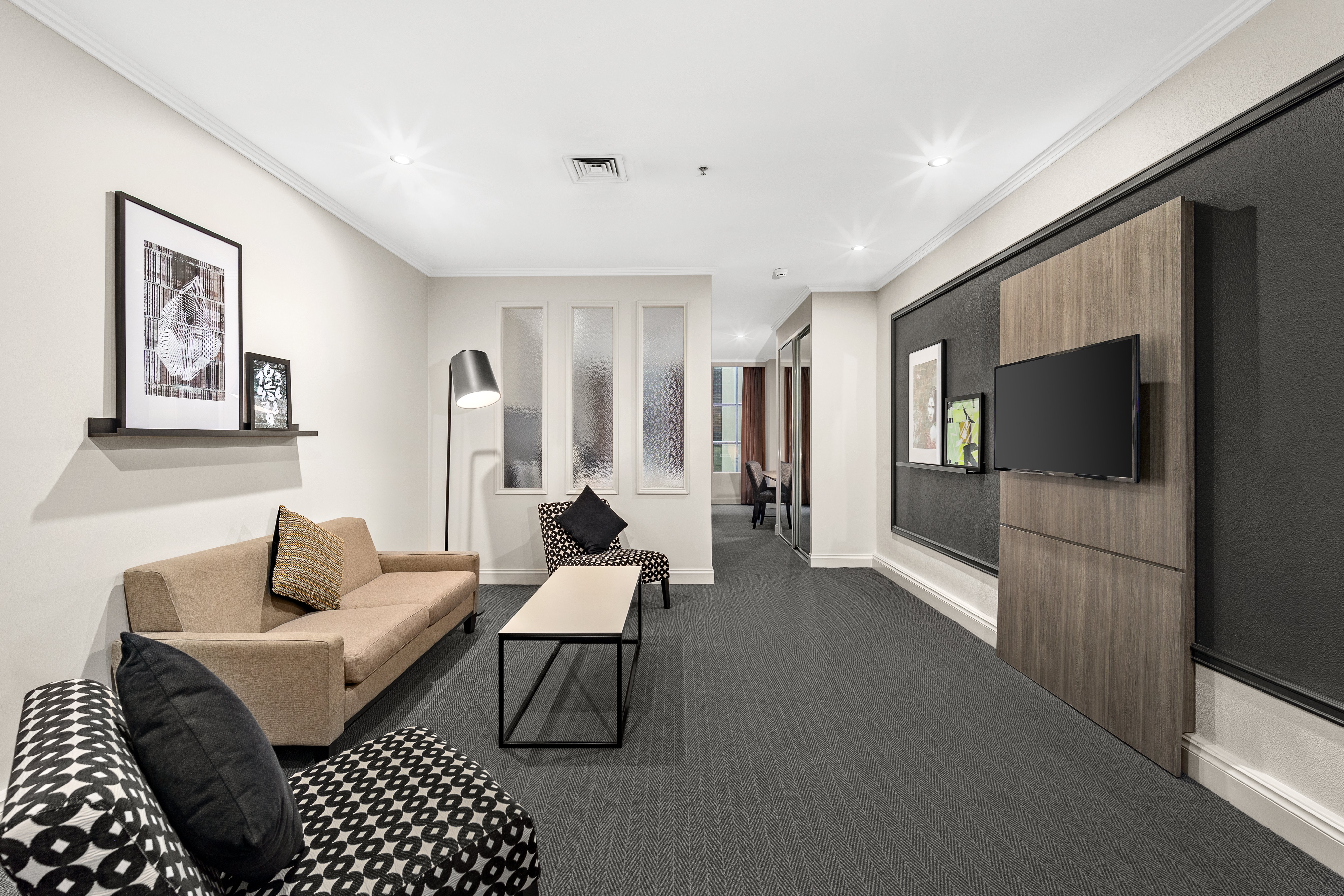 Melbourne City Suites 30/50