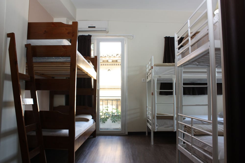 Pella Inn Hostel 18/36