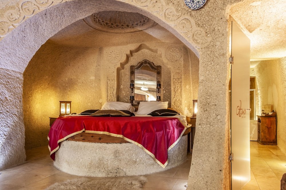 Ottoman Cave Suites 15/77