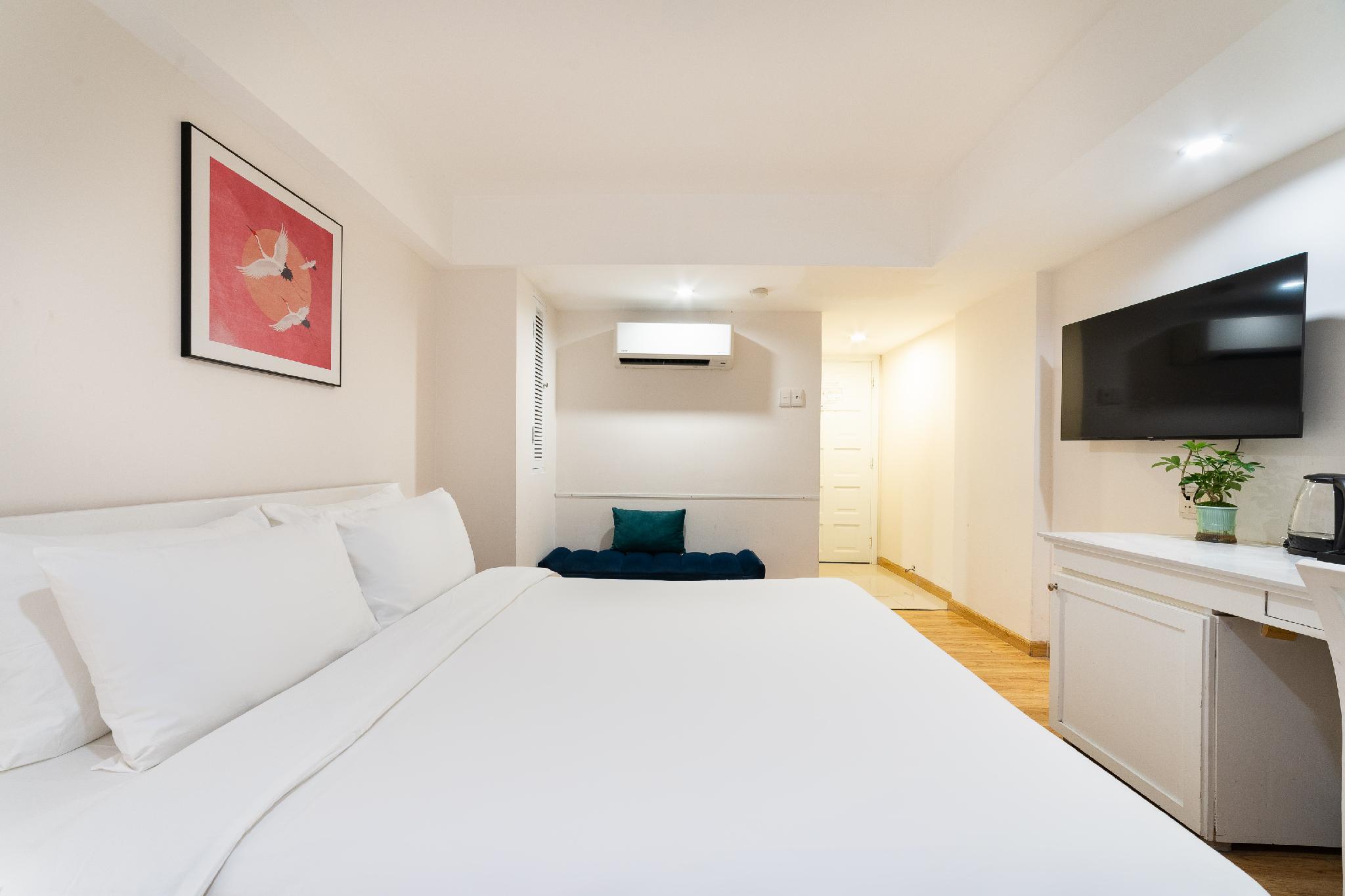 Superior, Double or Twin Bed